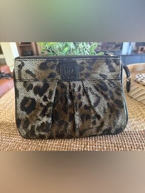 chez leather wristlet leopard print